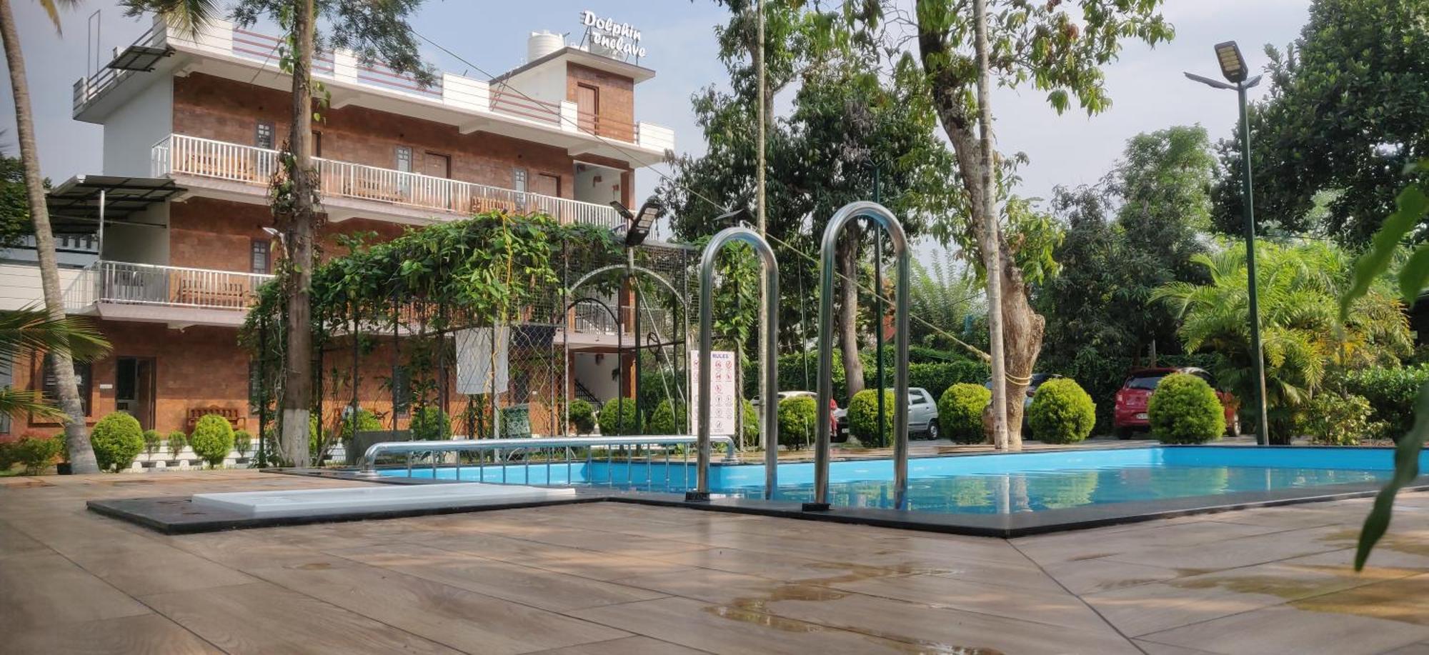 Dolphin Enclave Service Studio Apartments Kalpetta Luaran gambar